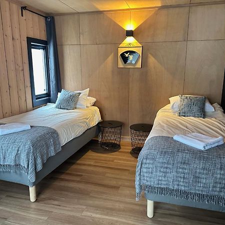 Hooting Owl Private Ski Chalet Нисэко Экстерьер фото
